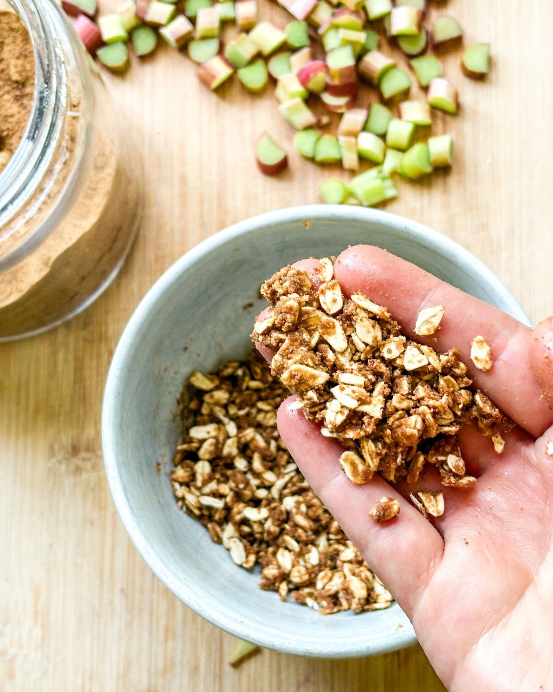rhubarb crumble topping